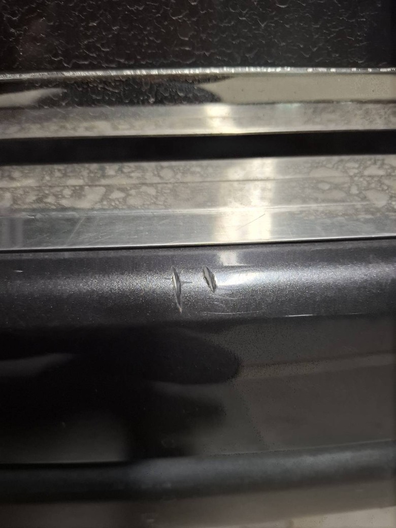 單車撞上了汽車後車廂，想知道大概要賠償多少