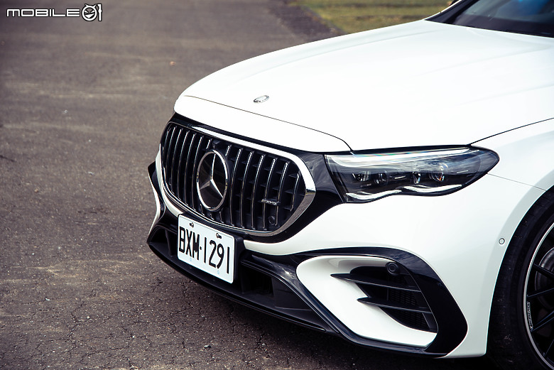 Mercedes-AMG E 53 Hybrid 4MATIC+試駕|完美詮釋性能與節能得以並存!feat. W124 500E