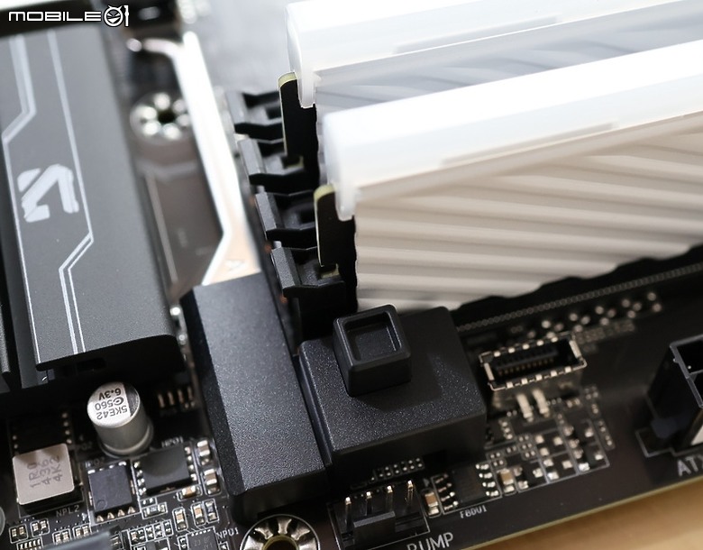點我看大圖 技嘉 AM5 裝機系新板登場 B850M GAMING X WIFI6E 開箱