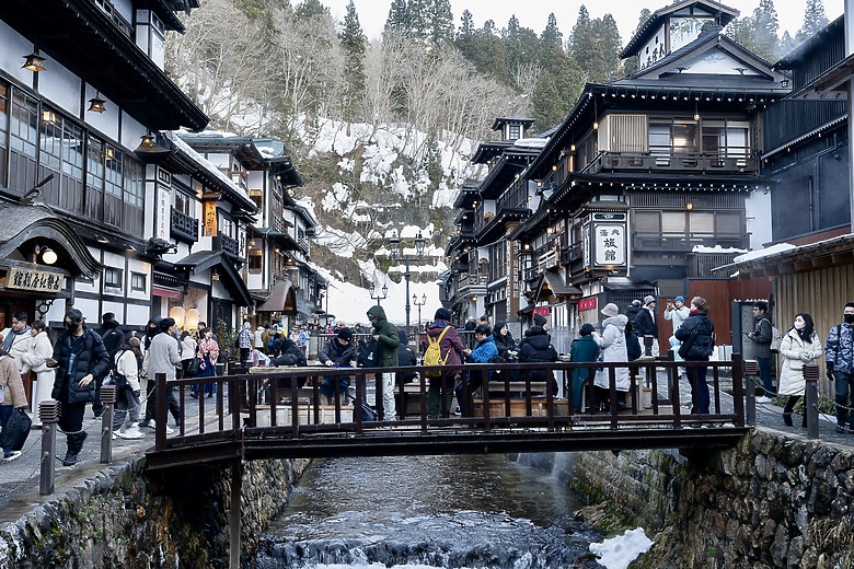 銀山溫泉