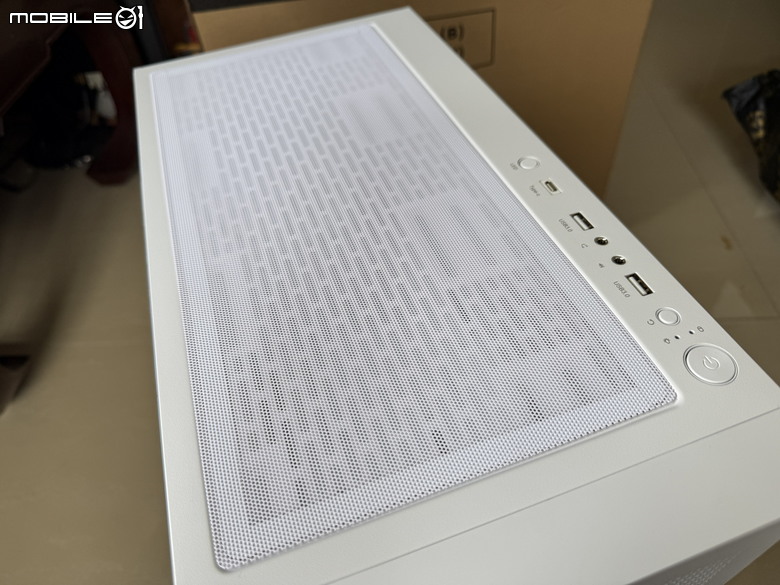 LAI099 ARGB 簡單開箱