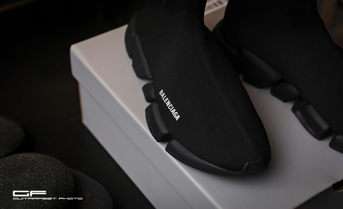 --是襪是鞋-- 巴黎世家 Balenciaga Speed Trainer 2.0 & YEEZY Pods之穿襪上路開箱分享