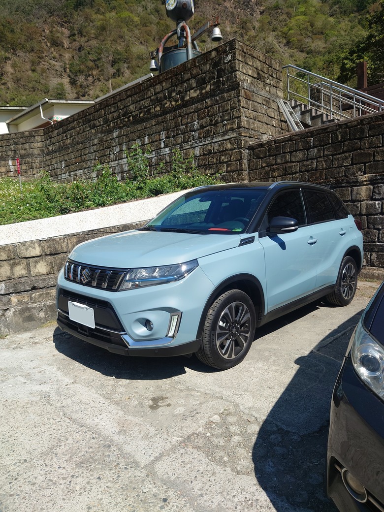 Suzuki Vitara Hybrid AllGrip 開箱文兼使用一年後心得