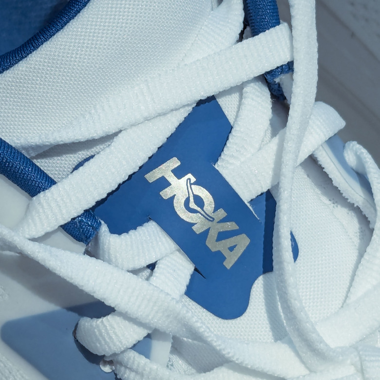 【小惡魔畫蛇添福】【小氣開箱】免開自己錢的 Hoka Arahi 7 跑鞋