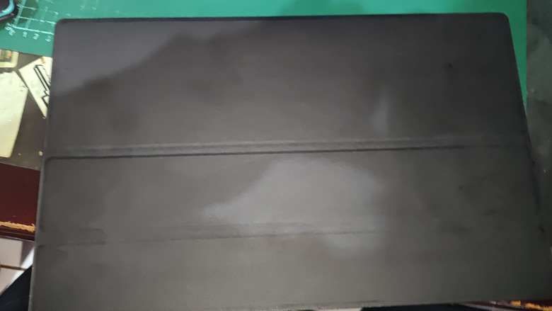 白牌攜帶式螢幕開箱簡易測試