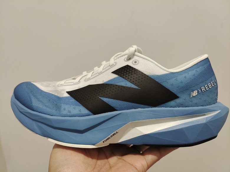 完全顛覆我的想像之New Balance Rebel v4 - 開箱分享