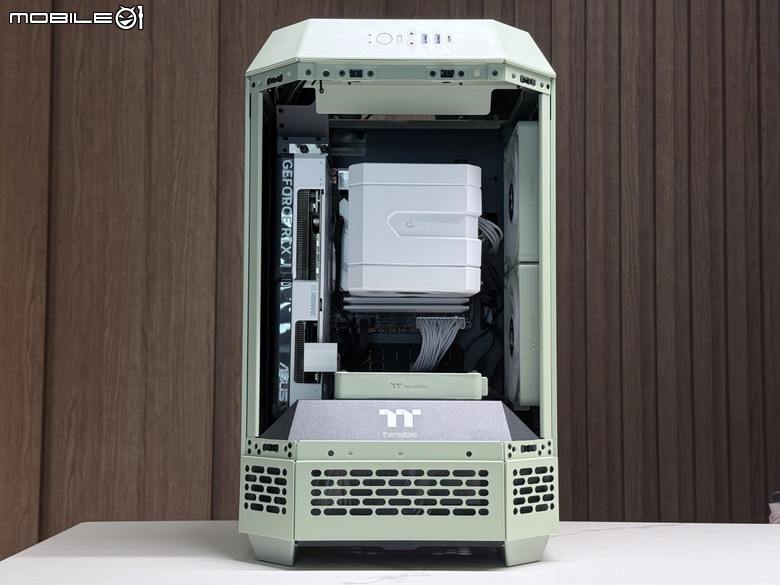 透視 The Tower 家族新成員! Tower 250 ITX機殼
