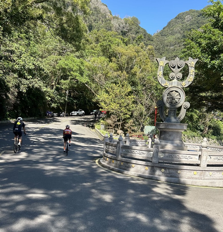 2/15 SCC：晨間團騎，解鎖崩山巷華富山路，Calamita due city tour