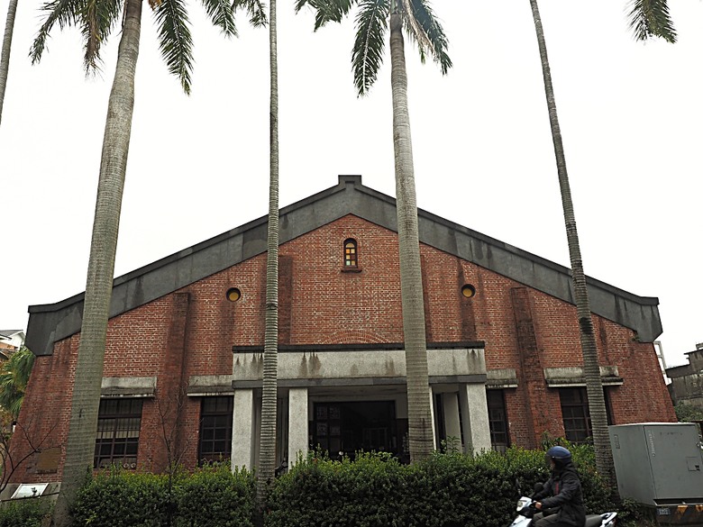 湯圍溝溫泉公園、麒麟酒店、成功國小舊禮堂與校長宿舍(moku旅人書店)、聖母醫院耶穌聖心堂、勉民堂、羅東中山公園、中興文化創意園區 — 礁溪溫泉旅館與羅東一日遊
