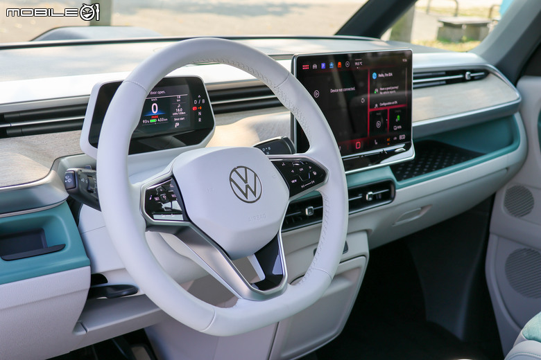 福斯商旅 Volkswagen ID.Buzz Pro S 試駕|承先啟後的經典味、豐富且出色的空間機能!