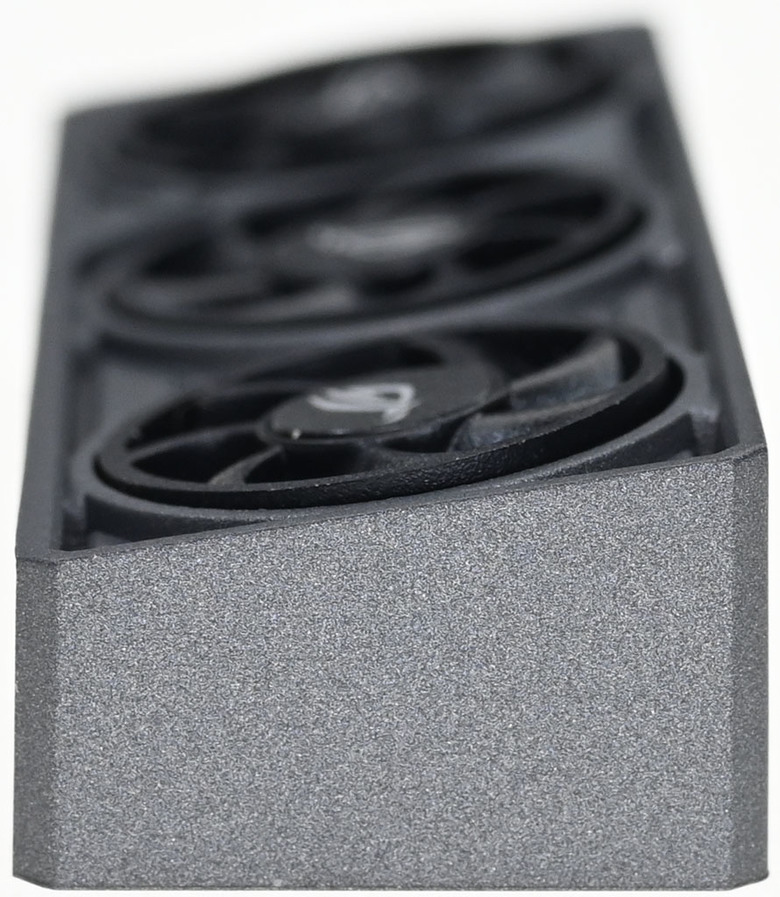 點我看大圖 動爪玩ROG ASTRAL GEFORCE RTX 5090超頻版-開箱篇