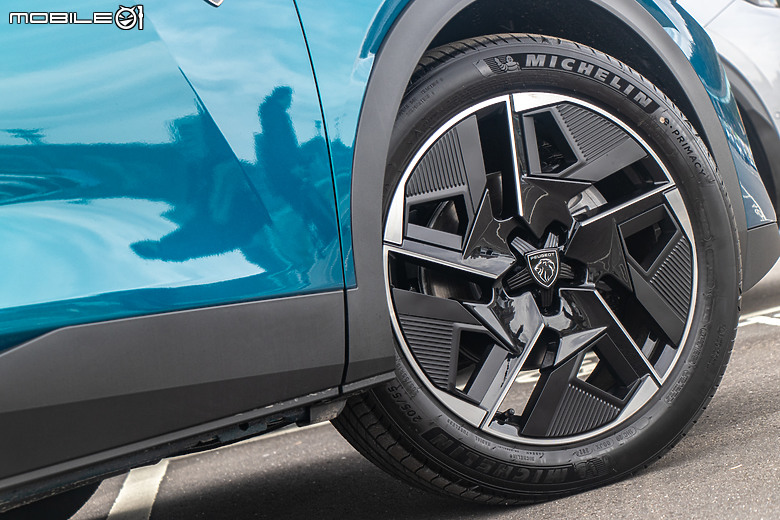 Peugeot 2008 Hybrid、408 Hybrid 新年式試駕|定價下殺顯誠意,駕馭體驗再升級!