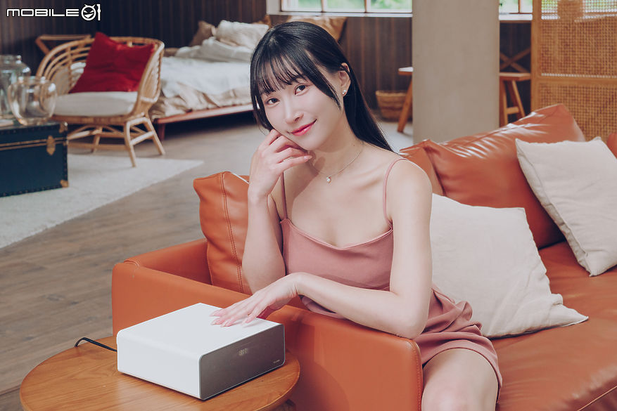 點我看大圖 無線‧無限:Panasonic Life Design TH-65LW2NW 打造純粹視覺美學