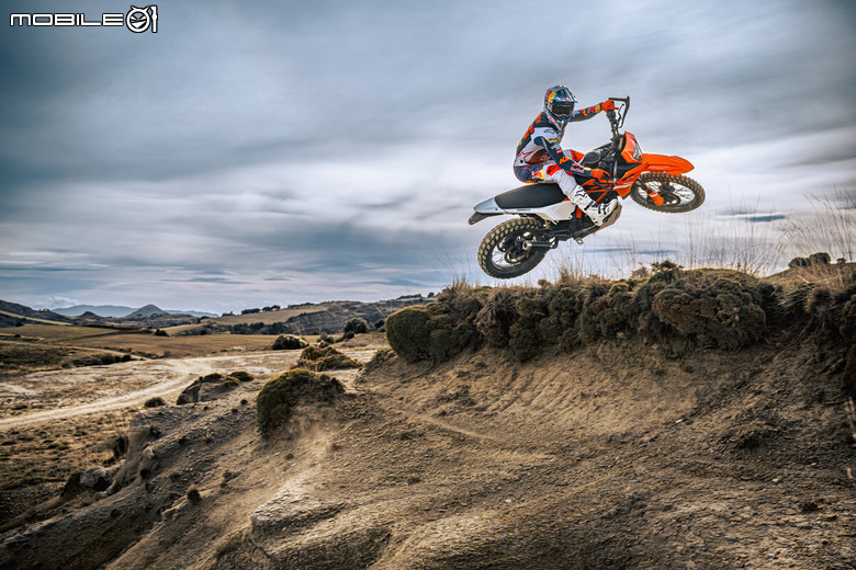 【海外新訊】2025 KTM 125 ENDURO R、KTM 390 ENDURO R 海外發表!