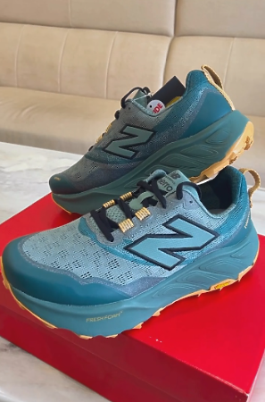 點我看大圖 微開箱新品|New Balance Hierro v9越野鞋|順遊東眼山