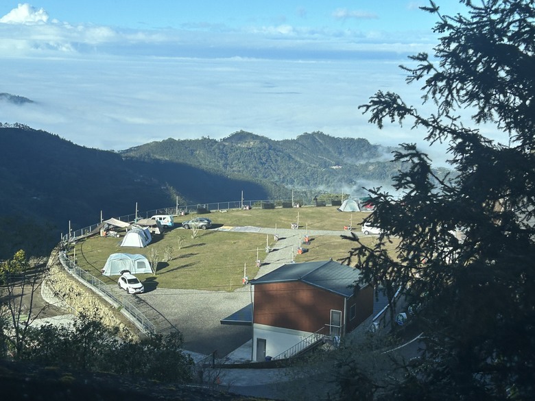 頂湖大凍山國家森林步道健行