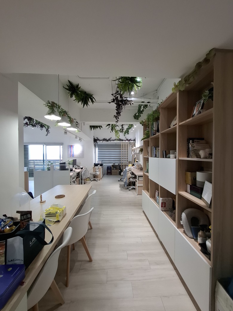 【開箱】高CP值 統包╳好溝通設計師80萬改造37年綠意盎然無印+工業風中古住辦