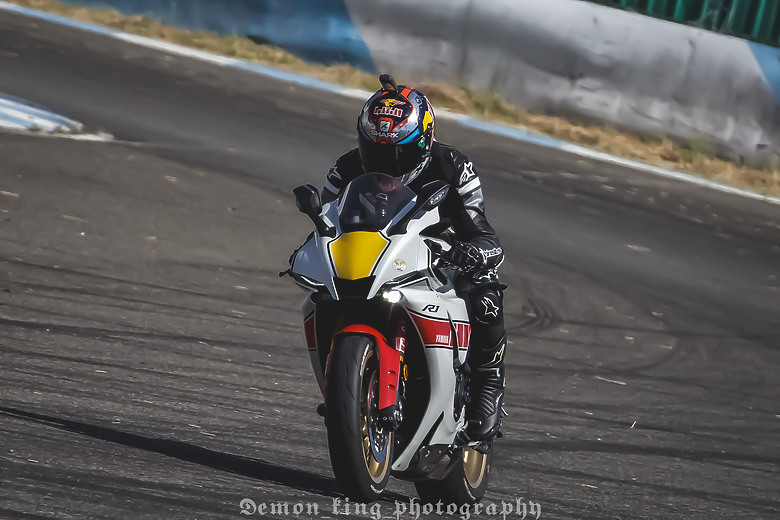 點我看大圖 遲來的Yamaha R1 60th anniversary開箱