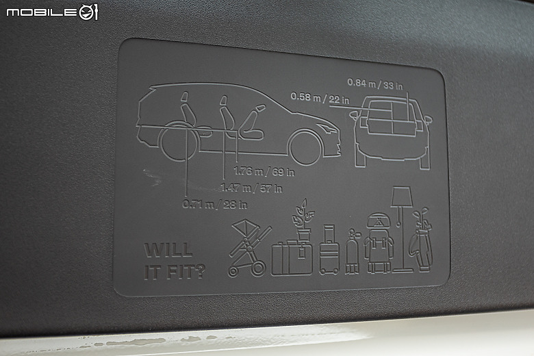 Volvo EX30 Twin Motor Performance 試駕| 有型、有趣但不容小覷的純電小休旅!