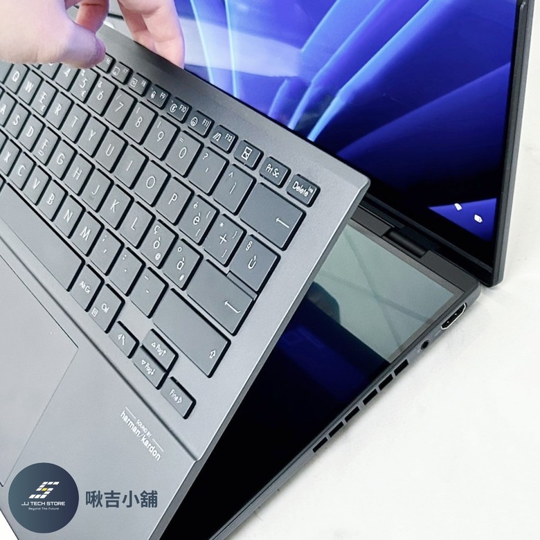開箱&分享 ASUS Zenbook DUO (2024) UX8406 🖥️(全實拍及開箱影片)