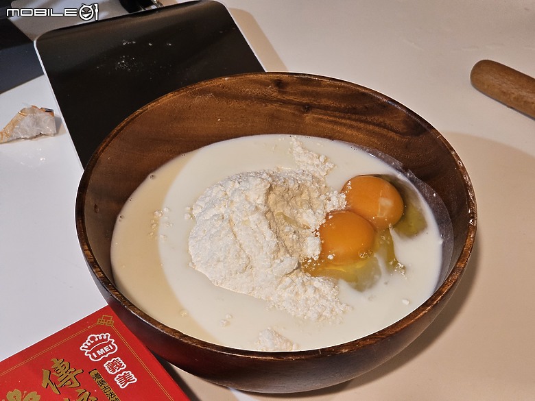 點我看大圖 年後小確幸:和老婆一起炸年糕,重溫兒時的甜蜜滋味