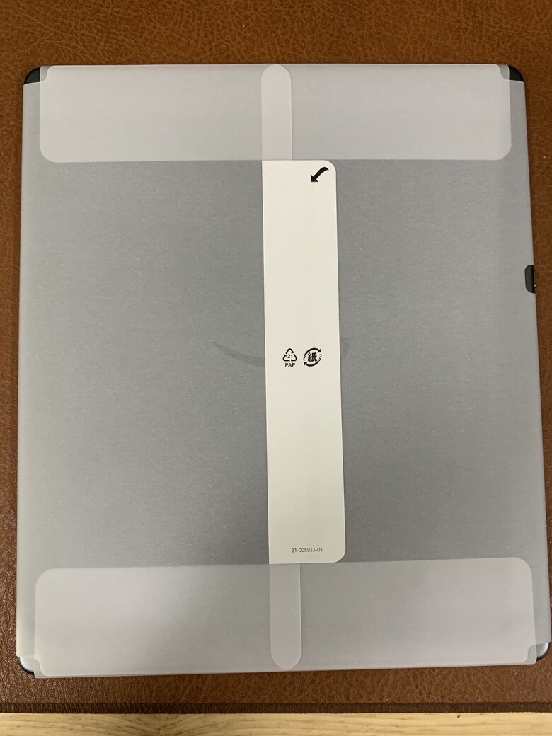 這是最大的Kindle喔～2024 最新款Kindle Scribe2 vs Paperwhite 6
