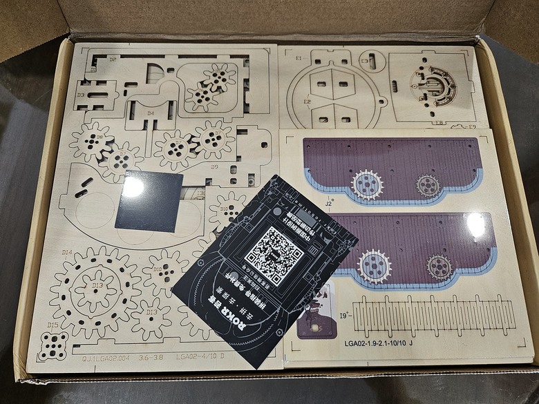 精巧可動的巧克力工廠木製模型
