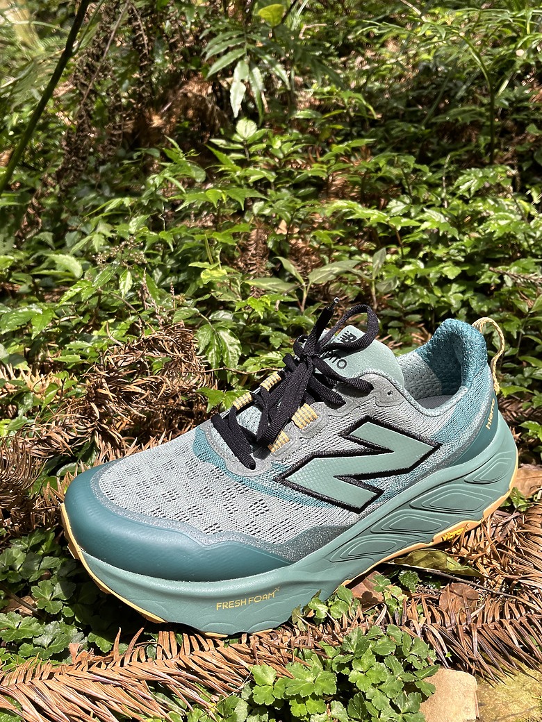 點我看大圖 微開箱新品|New Balance Hierro v9越野鞋|順遊東眼山