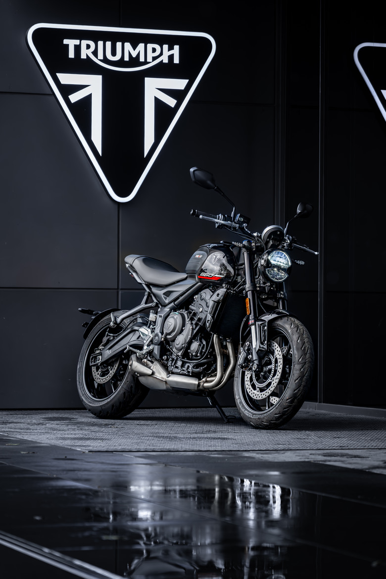 【採訪】2025 Triumph Trident 660改款登場！電控滿配懸吊升級還降價，建議售價39.9萬！