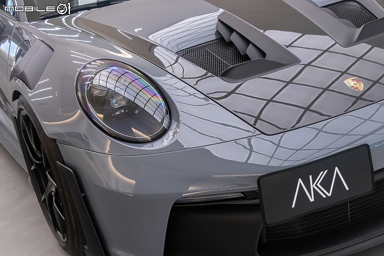 【採訪】911 GT3 RS×夢境幻想,AKA Automotive Arts《FOMA° ― Fantasy Over Modern Art》公益聯名展覽即刻啟航!