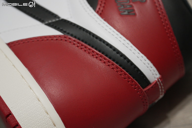 Air Jordan 1 High OG Black Toe 黑腳趾 開箱
