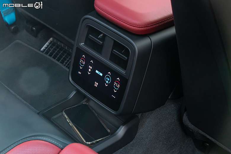 Porsche Taycan 4S Cross Turismo 小改款試駕｜性能、續航大提升，還有難以取代的獨特性！