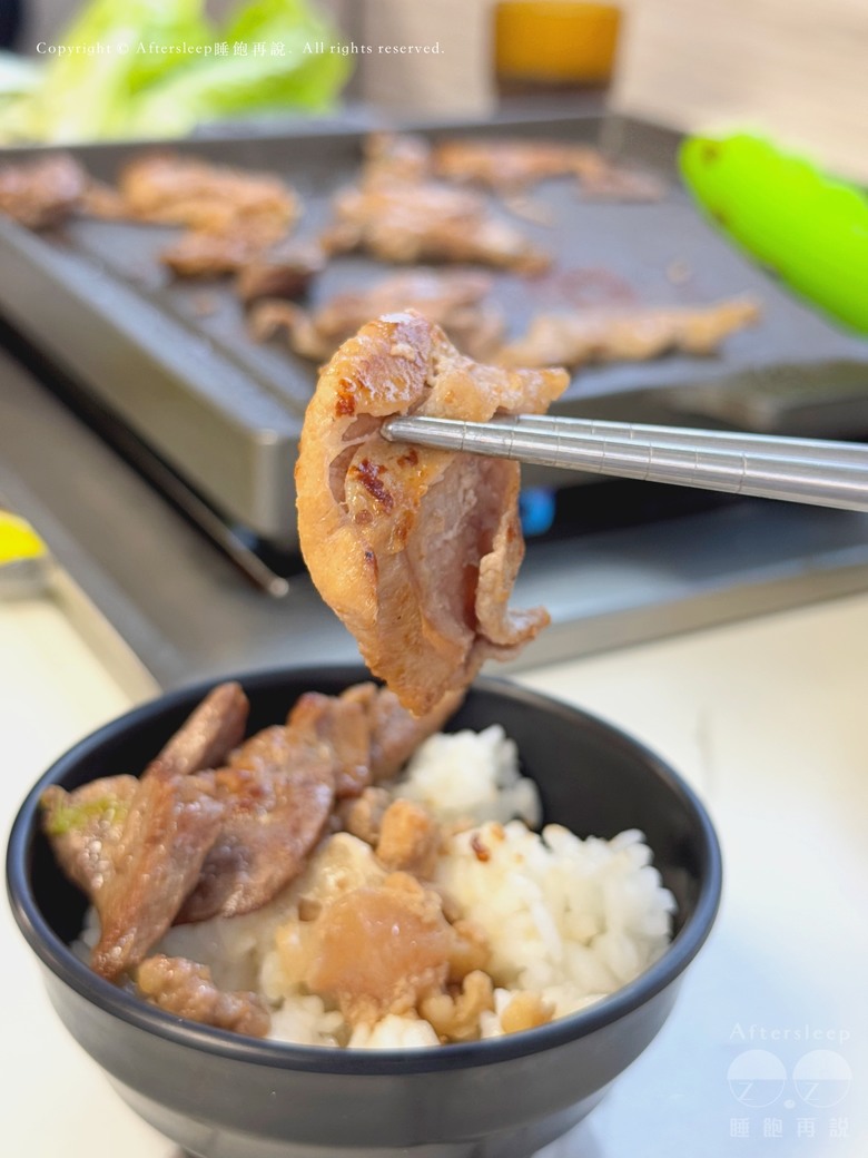 高雄鼓山｜中將燒肉屋＿在地老店燒肉吃到飽／無油煙的磁盤烤肉／CP值超高的火烤兩吃