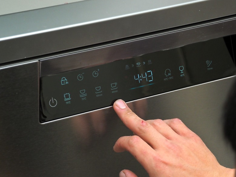 價格破壞者 海爾 H600 AI變頻獨嵌兩用洗碗機 讓洗碗不再是家人困擾～