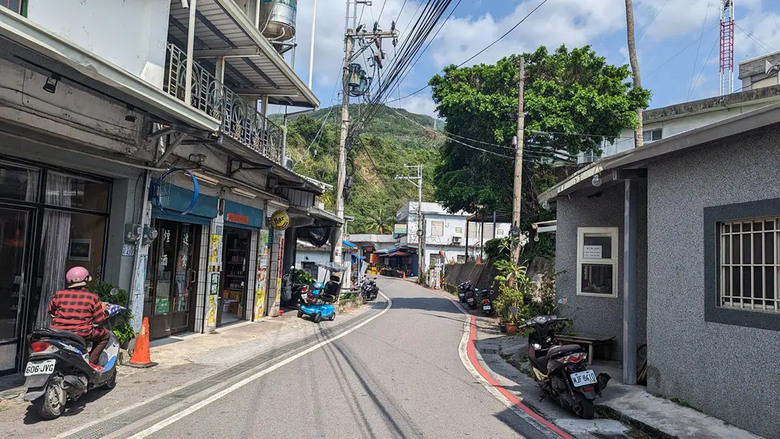 【台東金崙】最接地氣的Local溫泉浴湯|遠山功夫 、單車旅行很推!