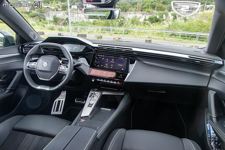 Peugeot 2008 Hybrid、408 Hybrid 新年式試駕|定價下殺顯誠意,駕馭體驗再升級!