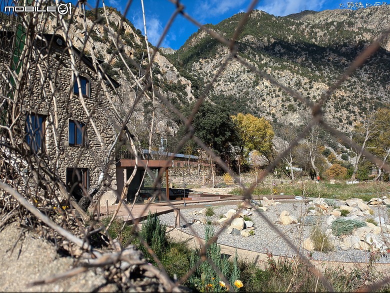 [大頭貓的海島] 藏在庇里牛斯山中的小國家 安道爾(Andorra)