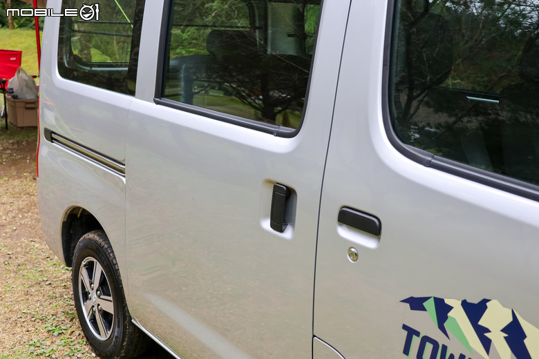 Toyota Town Ace 廂型車5人自排TSS試駕|突出的實用性、空間機能表現一流!