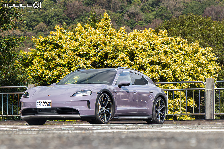 Porsche Taycan 4S Cross Turismo 小改款試駕|性能、續航大提升,還有難以取代的獨特性!