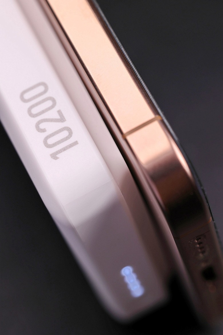 【開箱】Innergie Qi2 10200mAh行動電源，用於支援iPhone 16 Pro Max
