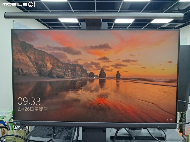 BenQ ScreenBar Halo 2 開箱與心得分享