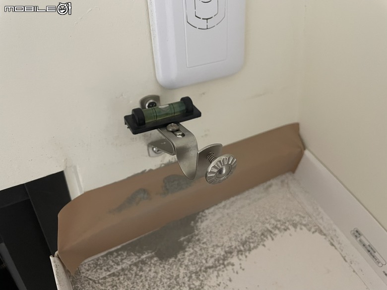兩房無裝潢，省錢DIY入住兩年歷程分享