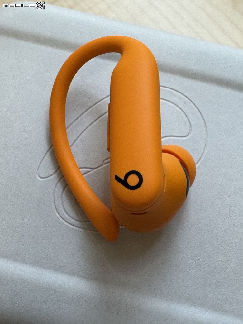 Powerbeats Pro 2 簡單開箱 (應該叫 開盒)