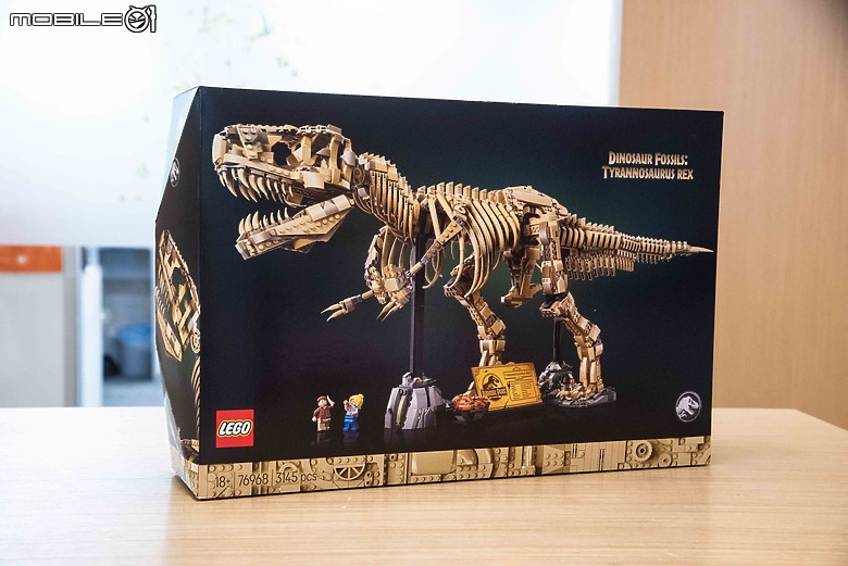 【樂高開箱】LEGO 76968 侏羅紀公園之暴龍化石登場，長度達一公尺的擬真震撼！