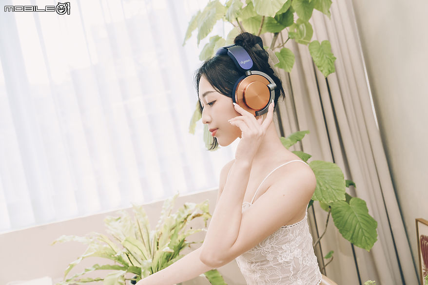 點我看大圖 Dyson OnTrac 降噪耳機完整解析|再闖音訊市場能否闖出名堂?