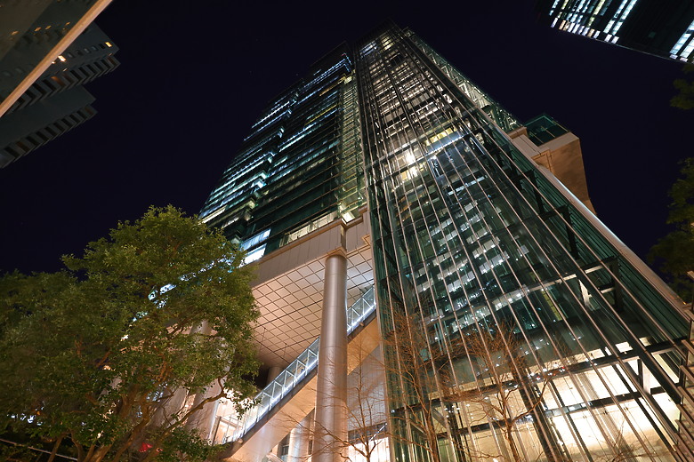 Canon RF 16-28mm f/2.8 IS STM 評測報告｜平民超廣角鏡皇、輕巧可靠且超值！