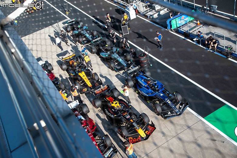 【2025 F1上海站】Mercedes-AMG F1 Paddock Club 票卡開箱，展開近距離觀賽之旅！