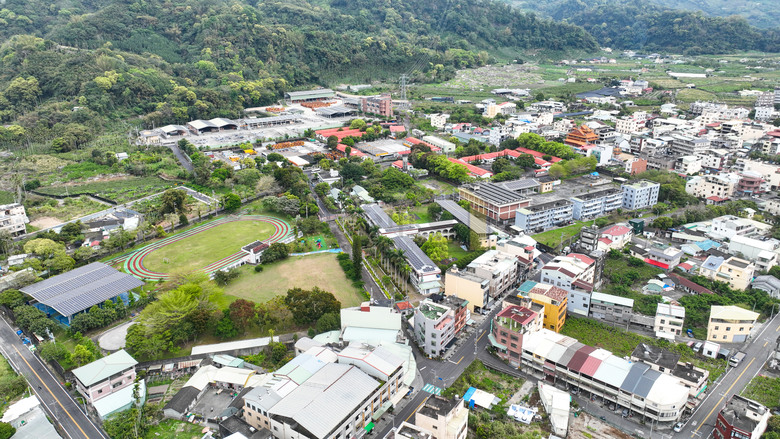 🌟東勢【首購透天新案】市區2房價格買透天 多元選擇 未來東豐快速道路接國道四號 台中一日生活圈 悠閒增值宅 空拍分享