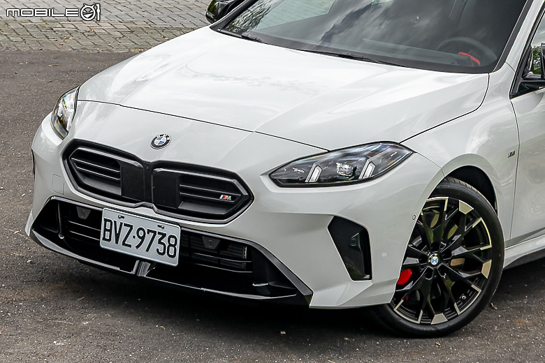 BMW M135 xDrive 試駕｜性能強悍、樂趣鮮明的豪華鋼砲！