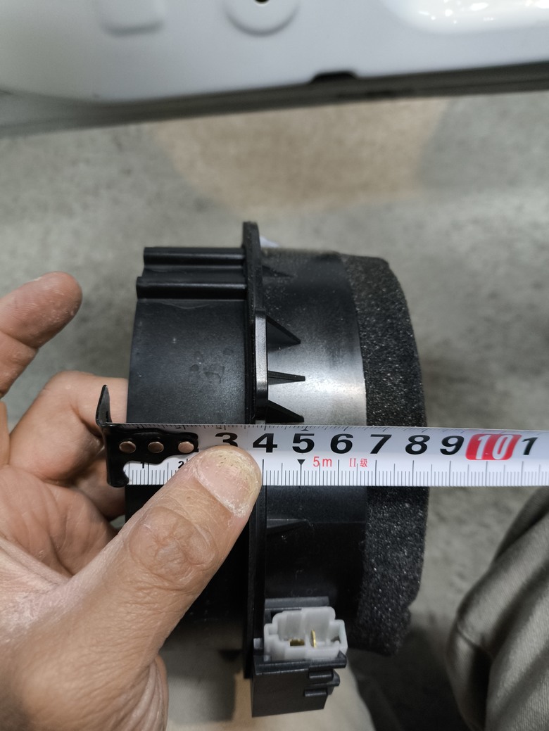 Luxgen n7想換喇Diy(拆門探路分享)